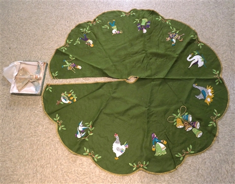 Incredible Vintage 1940''s Christmas Angel Tree Topper and   Felt Christmas Tree Skirt with Applique Christmas Scenes, Gold Trim - 55 Diameter