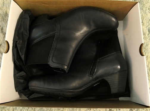 Rieker Anti Stress Navy  Blue Booties with Fleece Lining - Size 36 - They Do Not Appear to Have Been Worn - With Original Box