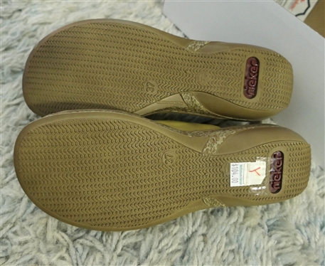 Rieker Anti Stress Yellow Sling Black Sandals - Size 37 - New in Original Box