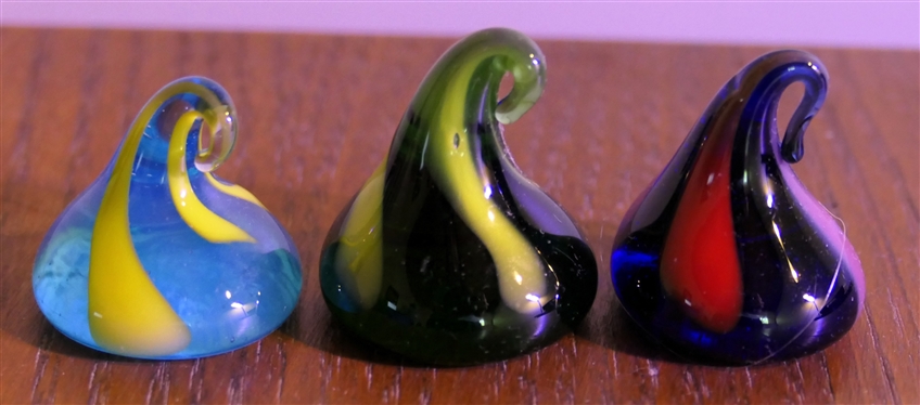 3 - Willow Creek Glass - Claudia Rexroad - West Virginia Art Glass Tear Drops / Kisses - Each Figure Measure 1 1/4" Tall 