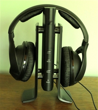 Sennheiser HDR 170 Headphones with Charging Tower 
