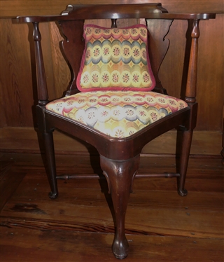 Nice Corner Chair - Shield Back - Cross Rail Stretchers - Queen Anne Style Legs and Feet - Bargello Upholstered  Seat and Matching Throw Pillow 
