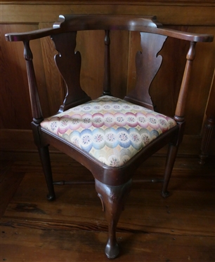 Nice Corner Chair - Shield Back - Cross Rail Stretchers - Queen Anne Style Legs and Feet - Bargello Upholstered  Seat and Matching Throw Pillow 
