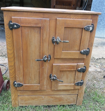Oak Ice Box