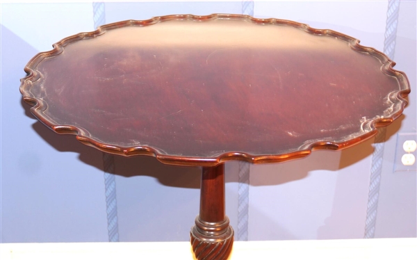 Queen Anne Style Tea Table with Pie Crust Top - Queen Anne Padded Slipper Foot - Urn Style Pedestal Base - Table is 29 1/2 Tall 28 Across