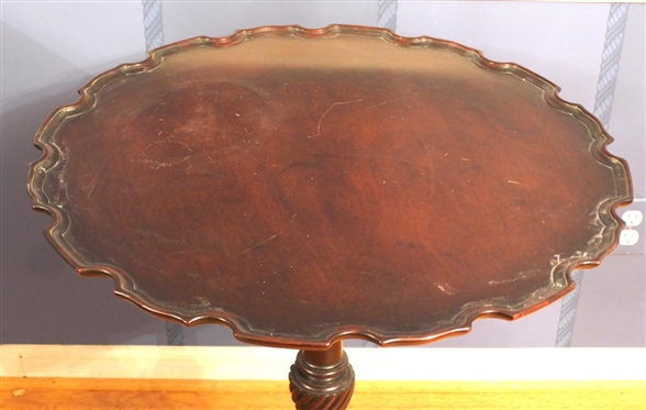 Queen Anne Style Tea Table with Pie Crust Top - Queen Anne Padded Slipper Foot - Urn Style Pedestal Base - Table is 29 1/2 Tall 28 Across
