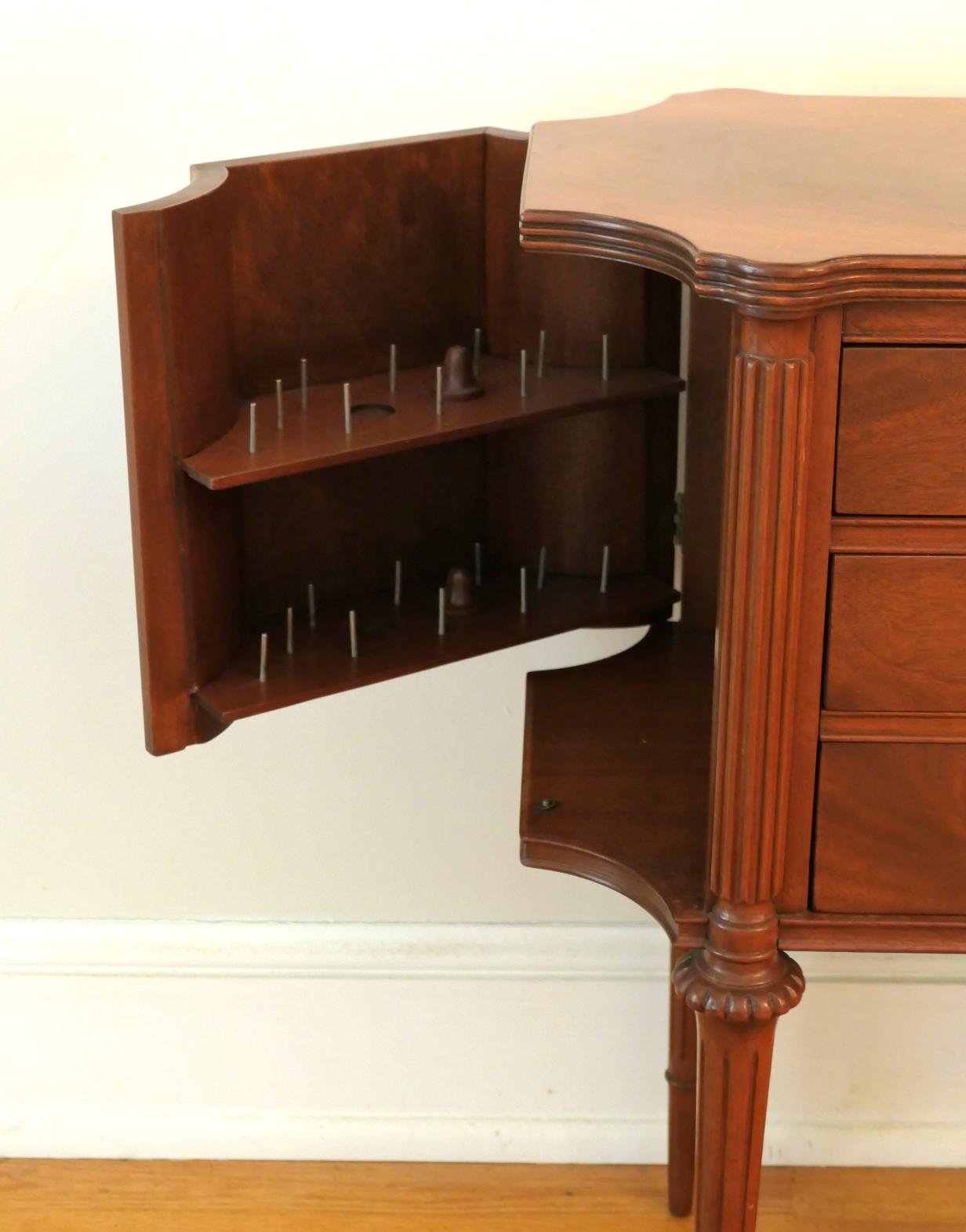 Fancy Spools Lot Detail - Fine Mahogany Sewing Stand with Fancy Brass Pulls - Reeded ...