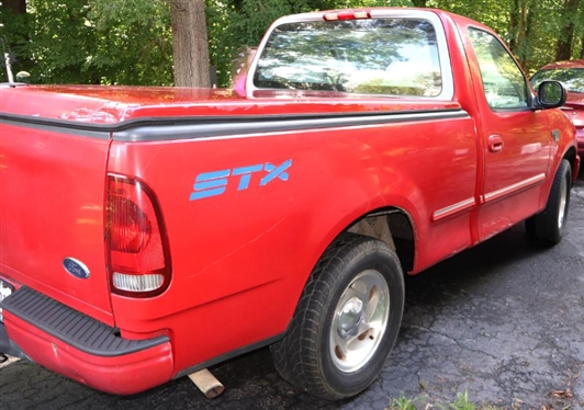 1998 Ford F-150 SLT - V-8 Triton 136,854 Miles - With Bed Cover - Clean Interior - Scratches on Passenger Side - See Photos - VIN 1FTZF1767WNB47174