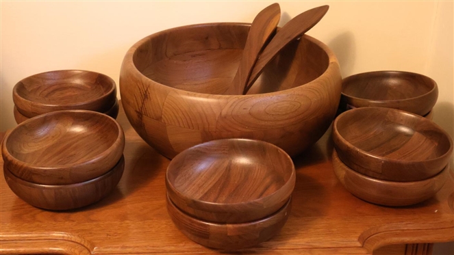Richmond Cedar Works Salad Set - 10 - RCW Richmond Cedar Works - Danville, VA - Individual Salad Bowls - Salad Bowl is 12 Across - All  Bowls all Have Original Stickers 