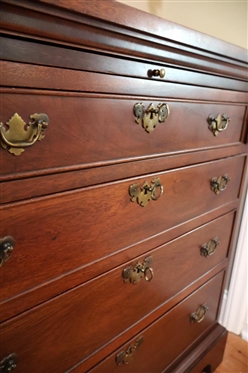 Craftique Furniture Mahogany Chippendale Style Mary Washington Chest - Solid Mahogany Chest with Dovetailed Drawers - Bracket Feet - Felt Line Divided Top Silver Drawer with Original Craftique...