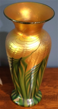 Beautiful Lundberg Studios Contemporary Art Glass Vase Moire Fern Petite Classic Number 070629 - Beautiful Vase with Original Certificate - Vase is 7 1/4 Tall 