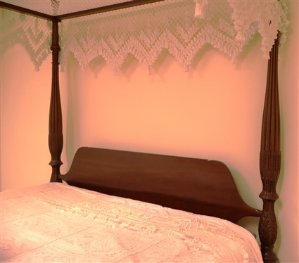 Craftique Mahogany Carved Poster Bed Queen Size - Ornately Carved Posts, Wood Rails, With Canopy  - Hand Made Crotched Canopy with Tassels -  NO BEDDING 