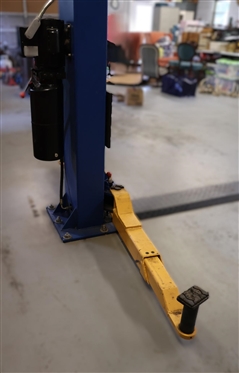 Saturday October 10th 9:00am - LIVE ONSITE Auction - Edwards Brothers Race Shop - Middleburg, NC - Pictures and Listing Represent a Small Portion of Items Being Sold - Absentee Bids Accepted 