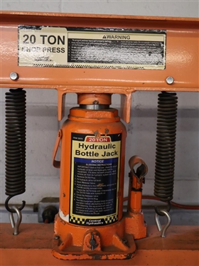 Saturday October 10th 9:00am - LIVE ONSITE Auction - Edwards Brothers Race Shop - Middleburg, NC - Pictures and Listing Represent a Small Portion of Items Being Sold - Absentee Bids Accepted 