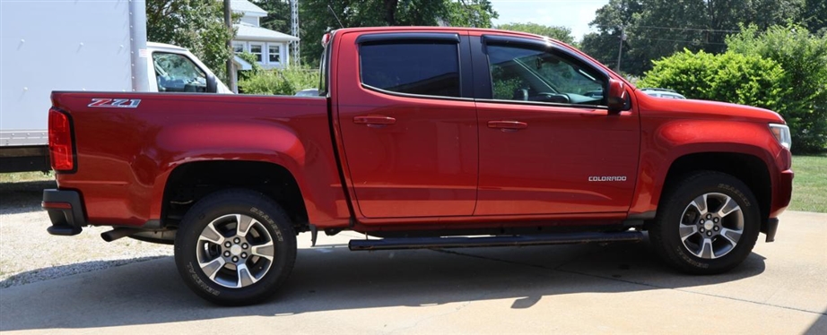 2016 Chevrolet Colorado Z71 Off Road - 4x4 Truck with less than 115,000 Miles, Super Clean with Leather Interior, Running Boards, Good Tires - Still Smells New!